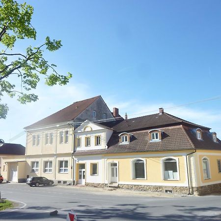 Guest House U Zlateho Jelena Žinkovy 外观 照片